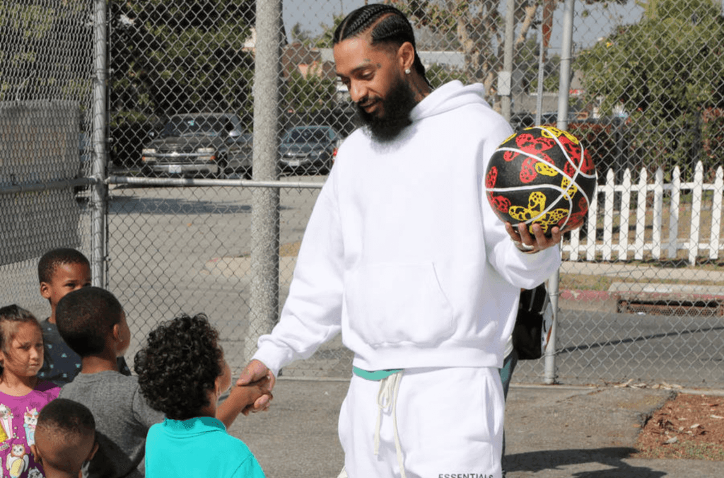 image-nipsey-hussle-basketball-with-kids