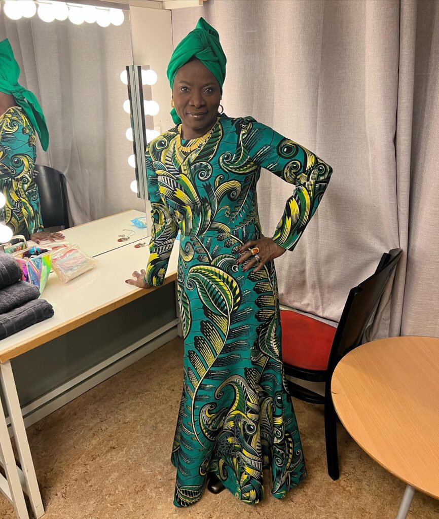 Afronista Spotlight: Is Angelique Kidjo The Most Successful Female African Musician? 6 Beautiful Yoruba dress