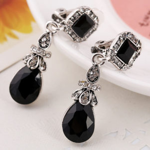 Black Waterdrop Design Rhinestone Detail Ear Clip