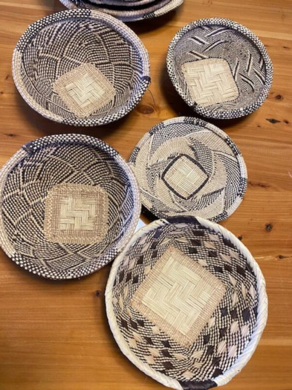 Small Zimbabwean Handmade BaTonga Baskets - Image 9