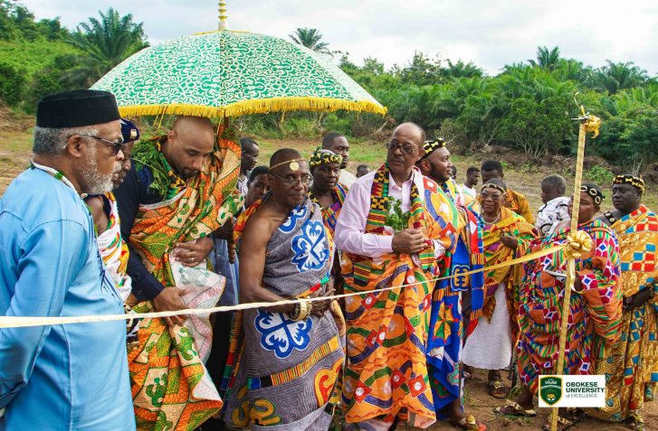 Professor Omanhene Okatakyi Amanfi VII, the King of Asebu cut sod for Obokese University (Photo credit Citinewsroom)