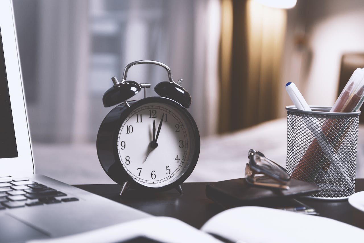 7 Unbelievable Time Management Hacks for Busy Students and Professionals