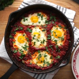 North African-Style Poached Eggs in Tomato Sauce (Shakshouka)