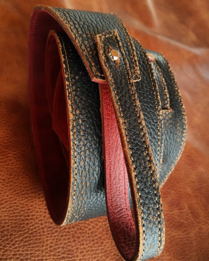 Leather mandolin strap